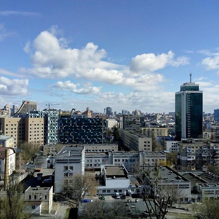 Уютная Vip Студия В Центре Метро Политех Охматдет Паркинг Kiew Exterior foto